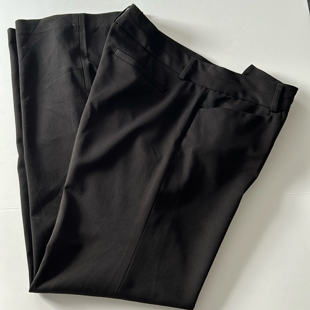 Michael Kors black wide leg 12 flat front pants.